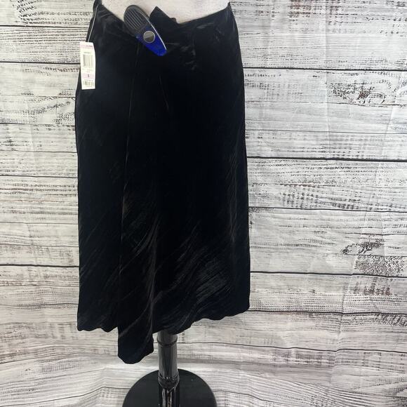 Style & Co Skirt size 6 Black Velveteen Bias Knee A Line Modest Party Cocktail - Picture 7 of 8